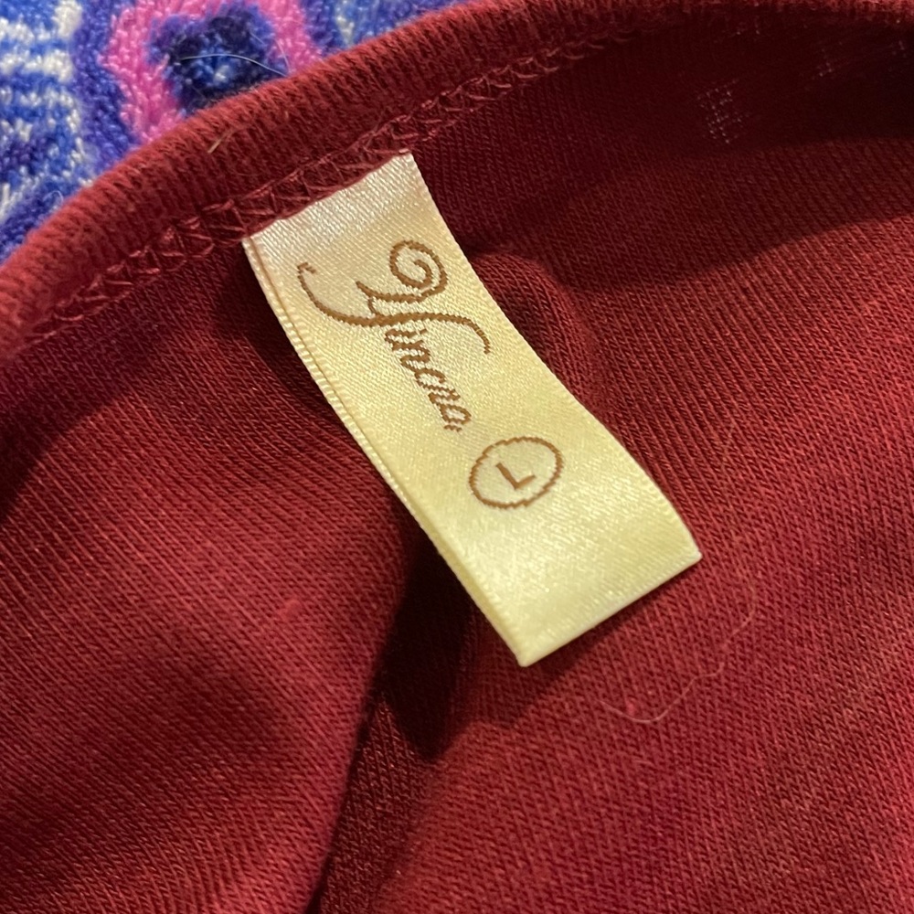 Red sweater - Picture 5 of 5